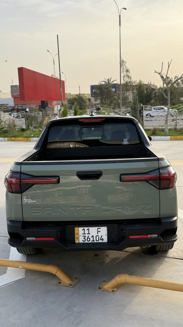 السلام عليكم بيكم سنتا كروز 2023 سيل وارد امريكي 
رقم بغداد
حجم المكينه : 2500 
الضرر : بنيد مبدل  وباب صبغ 
مكاني ديالى بعقوبة
رقمي ***********
