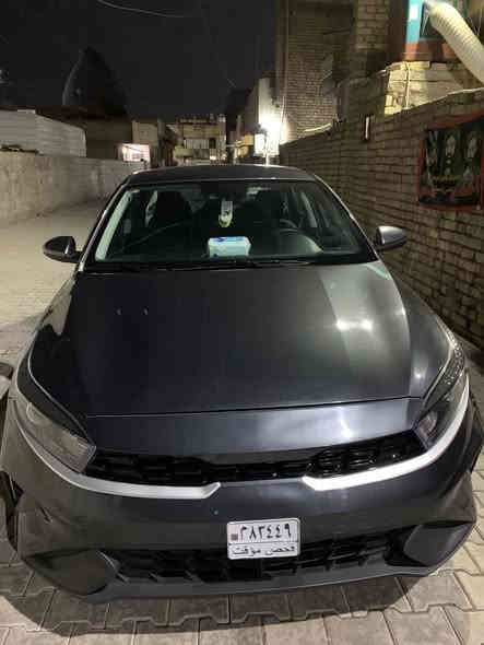 اسلام عليكم 
فورتي 2024 دخول جديد (مرقم بغداد ) 
بسمي تحويل مباشر بسمك 
*الموصفات 
 
محرك 2000 دوش 
‎كامره دوراه 📷
‎شاشه كبيره تدعم 
📲Android Auto/car play
‎خرائط Gps 📌
‎رادار امامي 🚷
رادار بلمري 
رادار خلفي    
‎سياقه ذاتيه /تحديد مسار 
‎اوتو بريك (توقف ذاتي عند الاقتراب ⚠️)
‎فول تحكمات ستيرن 
3 انظمة قياده 
Sport/Normal/Smart
‎كروز مثبت سرعه
‎ويل كب كروم 
‎حساس اطارات 
‎شاشة ظبط واعطال بل دشبول 
‎
3منافذ 
Usp/ Aux/ 12v
دسك/ مانع انزلاق/Abs
‎السياره جديده وجاهزه بدون نواقص
 حادثها ( بنيد مبدال ) 
(وهنانه بل عراق صار ) (بارد بل باب مال صدر )
ارياك ستيرن طاك فقط 
تفاصيل سياره مذكوراه داخل صور  
السيارة منّ الدعامية للدعامية كفاله ما عداه شغلات المذكوراه 

سونار مرفوق وياه صوار 
ليبل سياراه ادخل وشوف بعينك 
3kpf24adxre803187
سعر160 وبيه مجال بصيط

عنوان بغداد الشعله/ 
 للاستفسار : 
0781 614 6462
بي واتساب
