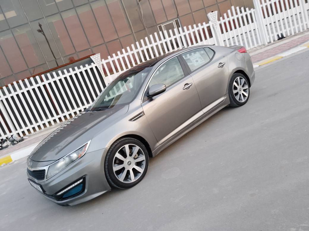 السلام عليكم للبيع كيا اوبتيما وارد امريكي 2012فول مواصفات واحد على واحد تبديل بنيد فقط مكينه 2000تيربو تحويل مباشربي مكان سياره جاهزه تبريدتدفه حداديه تخم تاير مكينه وگير شرط سياره جاهزه مآل جناي شاهد الله السعر 107مكاني ناصرية مركز للاستفسار *********** ناصرية, ذي قار
