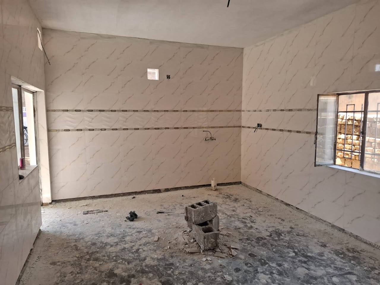 يا الله . خلفة سيراميك شغل درجى اولى متوفر المقداديه ونواحيها بأسعار جدا مناسبة للتواصل ***********
