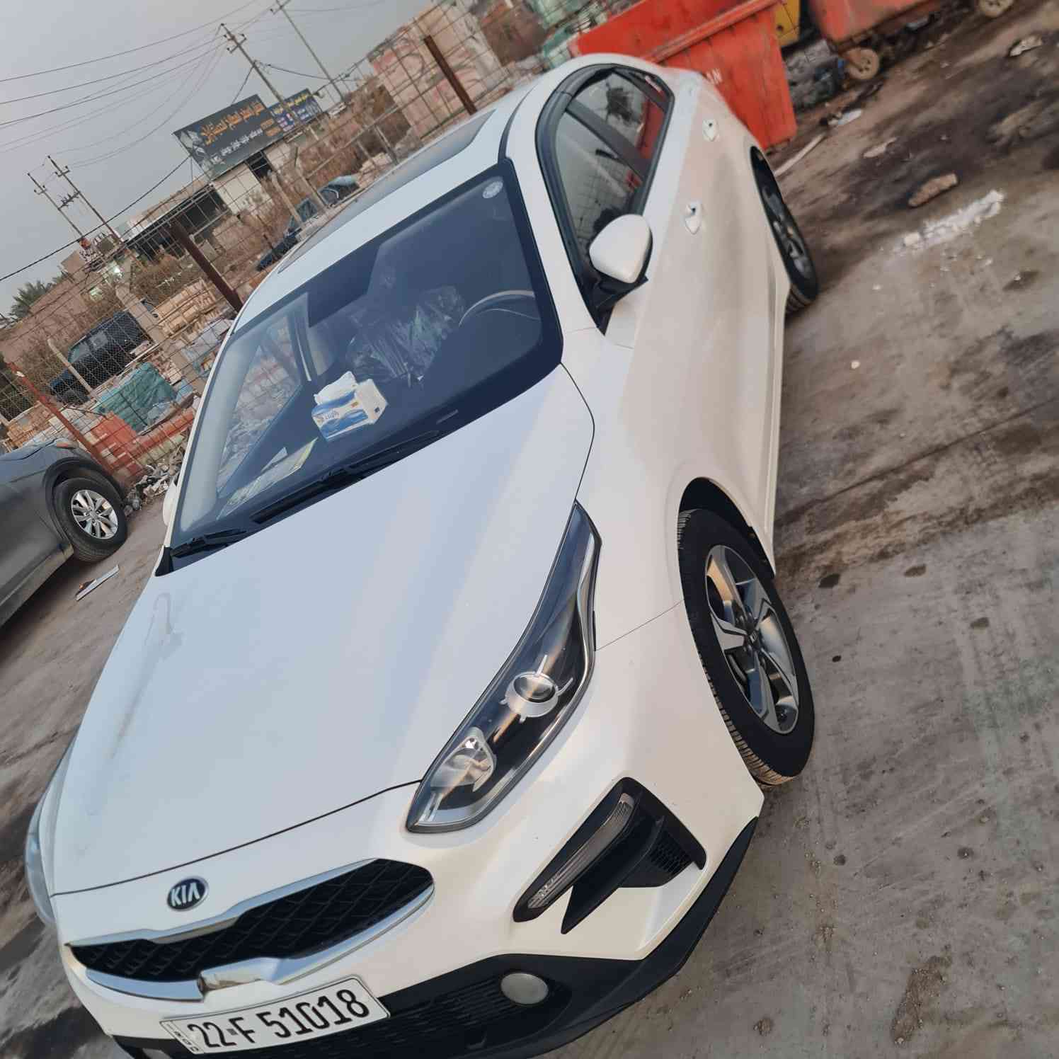 سلام عليكم سيراتو خليجي موديل 2019 مكفول
محرك 1600سياره جديده ماشيه 128 حقيقي
سعر 155 وبيها مجال 
مكاني واسط العزيزيه 
رقم الهاتف ***********
