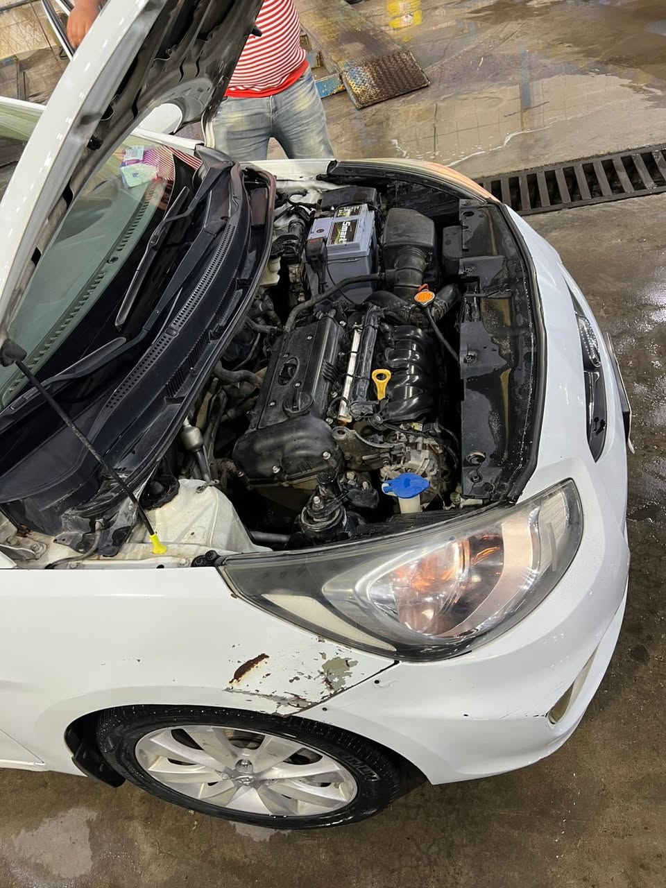 اكسنت مديل 2011 بدون صبغ فقط جاملغ بارد. مكفولة منل سرقة ول عشائر من باب البيت تاخذهة سيارة فول للخير مسويلهة هزة ودافع غرامات 

عنواني كرادة كم سارة وهاذة رقمي *********** 
سعر 60
