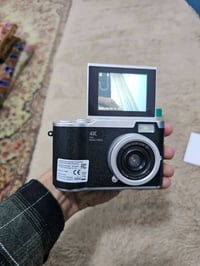 كاميرا 4K • ب30