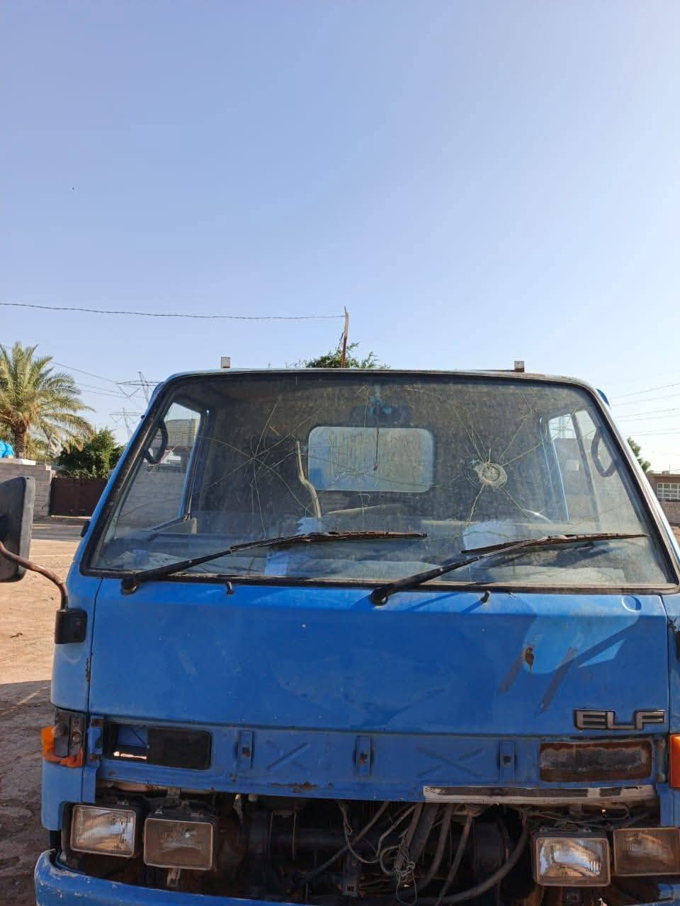 مكلف بلنشر كنتر قلاب
موديل 2000   محرك 105
رقم واسط    مكان السياره واسط ناحيه الدبوني شارع العام   سنويه صاقطه   محرك جديد
سعر 55 وبيه مجال
***********. رقم صاحب السياره
