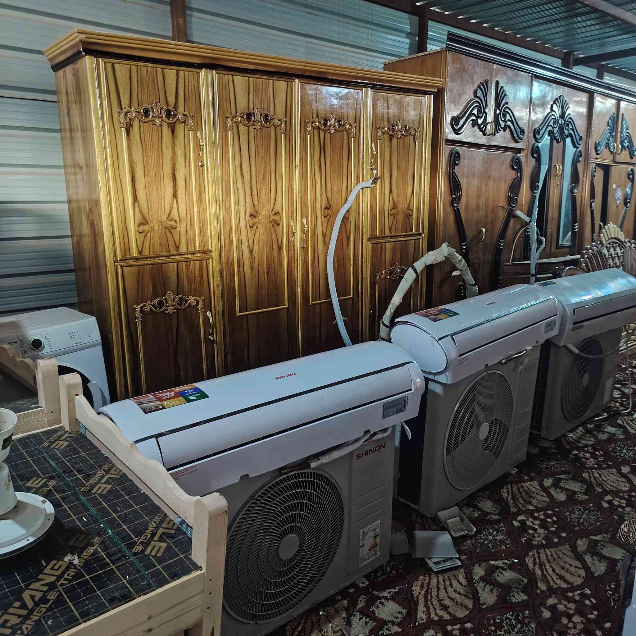 انواع الاثاث المنزلي للبيع والمراوس وبأسعار مناسبة للاستفسار راسل الصفحة او اتصل *********** 
ملاحظة. اشتري جميع الاثاث المنزلي والغرف النوم العراقي واتساب ***********
