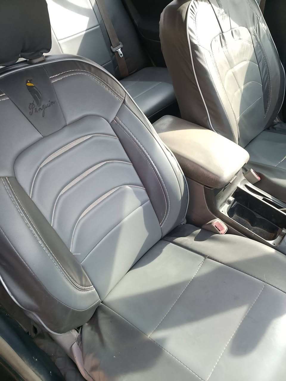 السلام عليكم 
كامري وارد أمريكي 2004 التفاصيل في الفيديو
السعر 110 مع الرقم 
للاستفسار ***********
