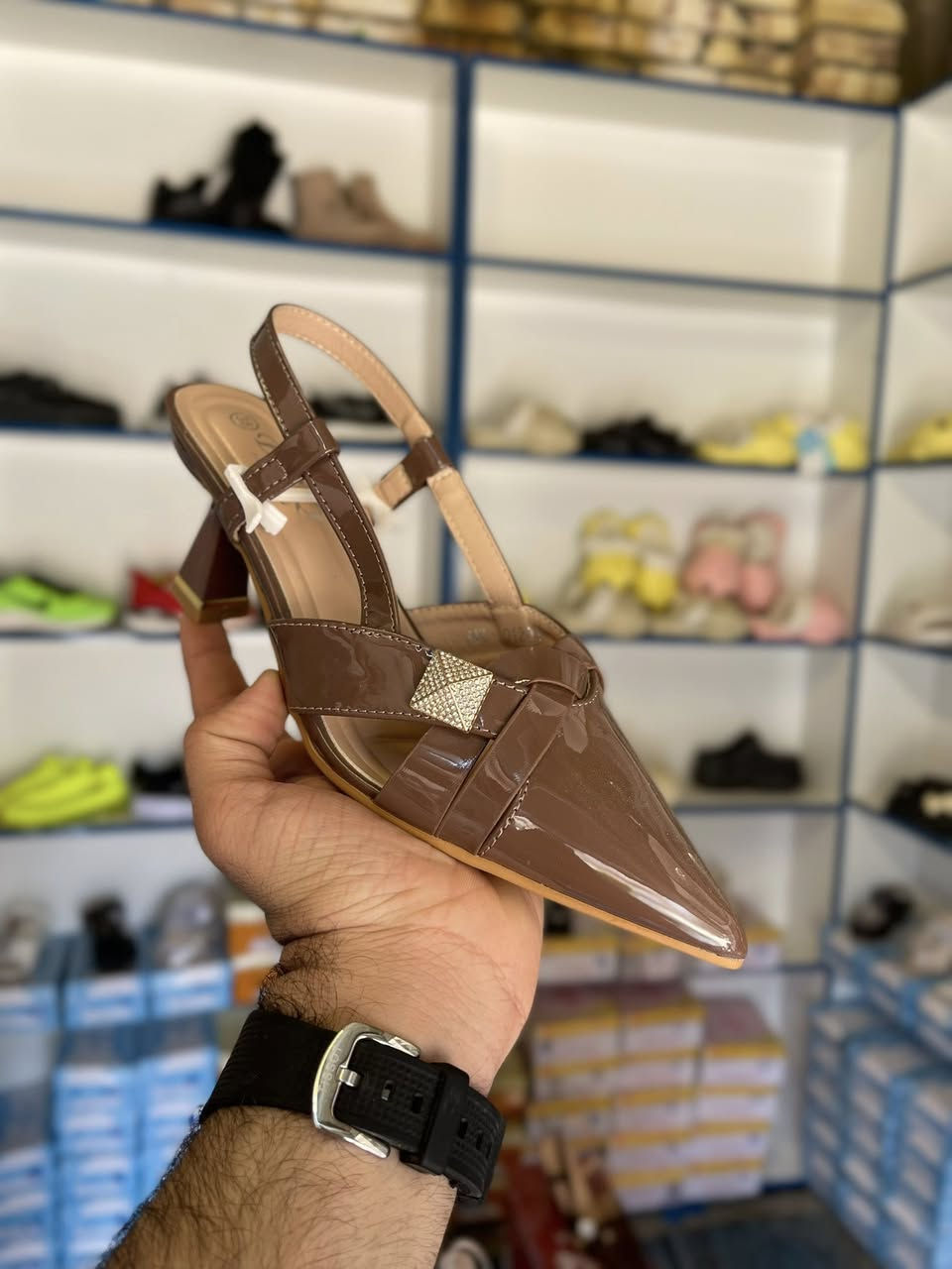 توفرت اجمل الاحذيه النسائيه عروض العيد🔥🔥
متوفره جميع القياسات 
العنوان بابل المسيب شارع الحسينيه مجاور ابو دعاء للفرفري
متوفر توصيل جميع مناطق المسيب (سعر التوصيل 2الف فقط)
السعر 10 الف فقط🔥🔥🔥🔥
السعر 10 الف فقط 🔥🔥🔥🔥
السعر 10 الف فقط🔥🔥🔥🔥


**إذا كنت صاحب هذا الإعلان وتريد حذفه لأي سبب، رجاءا أرسل رسالة إلى الدعم الفني**