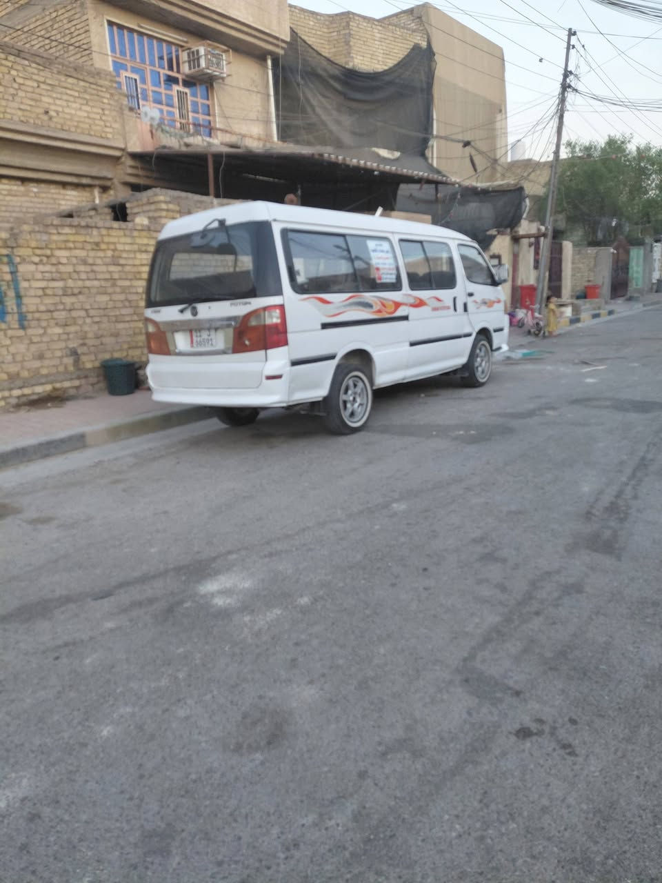 سلام عليكم فتون لموديل ١٧ سياره بسمي مصفر هيه غرامات لعنوان بغداد الحسينيه عوزه دوشمه فقط رقم تليفون *********** ميكينه كير خير من الله تخم تاير جديد عوزه دوشمه فقط رقم تليفون *********** ميكينه كير
