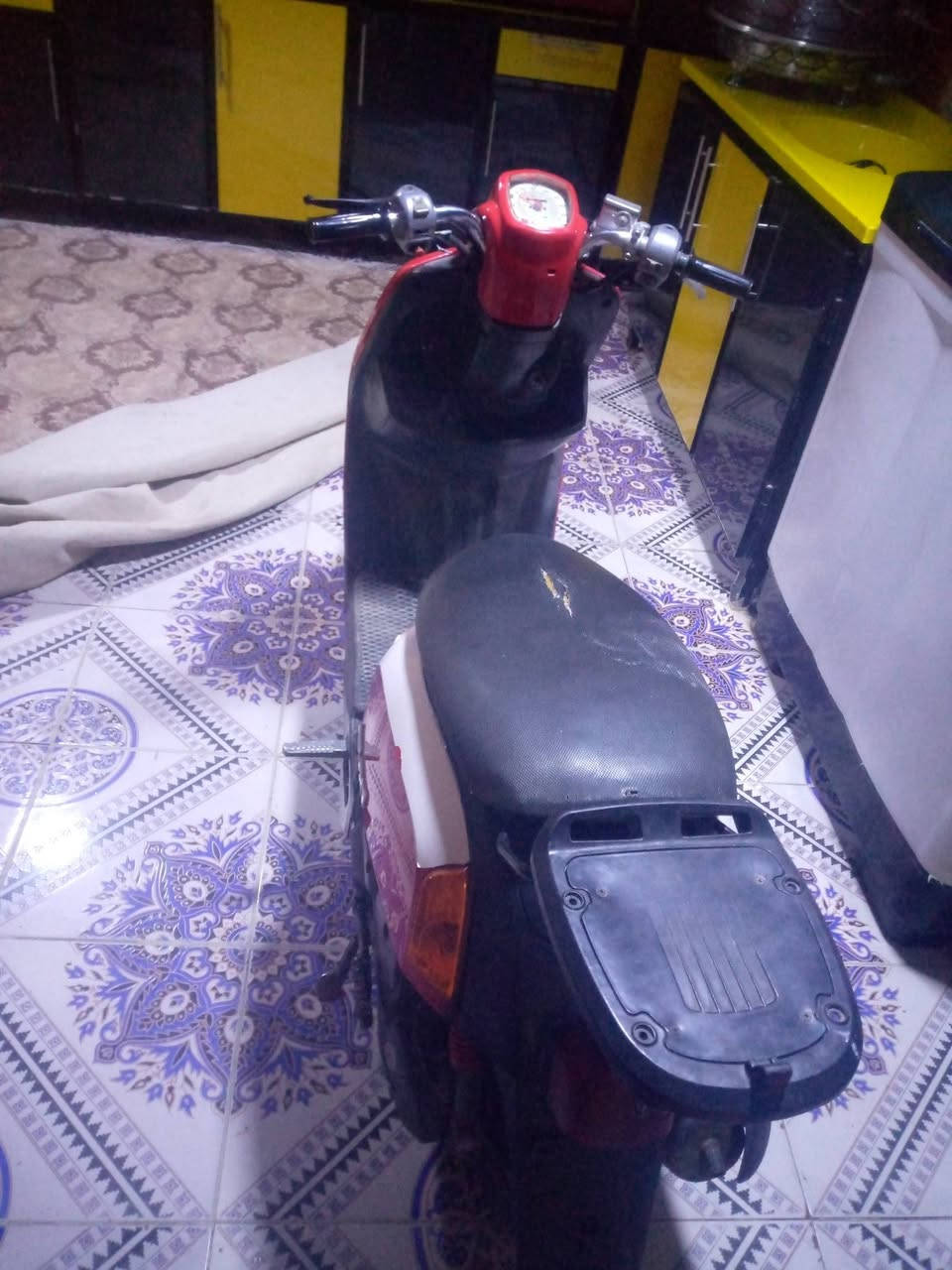 سلام عليكم دراجه بوليسي لبيع كابريتر مفتوحه شغاله سلف هندر بس الصبح تخر بتشغيله السعر 350 قفل من الخير بكاني ناصريه مركز هاذه رقمي *********** متواجد علا الفيس

