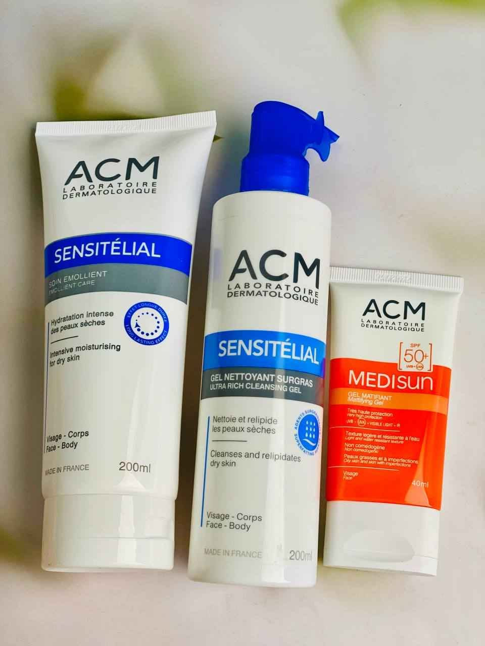 كورس ACM الفرنسي للعناية المتكاملة 🇫🇷✨
للبشرة الجافة والحساسة، وفرنالكم أفضل روتين طبي من ACM للعناية بالوجه والجسم:
• غسول Sensitélial Gel ينظف بلطف ويرطب البشرة بدون ما يسبب جفاف.
• مرطب Sensitélial Emollient : كريم علاجي مكثف يقضي على الجفاف والتقشر تماماً.
• واقي شمس Medisun SPF 50+ : حماية قوية بتركيبة مطفية (ما تلمع) وخفيفة على الوجه.
الفوائد:
 طبي وآمن للبشرة الحساسة.
 صناعة فرنسية أصلية.
 ترطيب يدوم طويلاً.
للحجز والاستفسار خاص 
#كوزمتك_العراق
#ميكب_العراق
#بغداد
#العراق
#ديالى
#بغداد_كوزمتك
#عناية_بالبشرة
#ميكب
#كوزمتك
#بنات_العراق
#اكسبلور
#ريلز
#ترند بغداد, العراق


**إذا كنت صاحب هذا الإعلان وتريد حذفه لأي سبب، رجاءا أرسل رسالة إلى الدعم الفني**