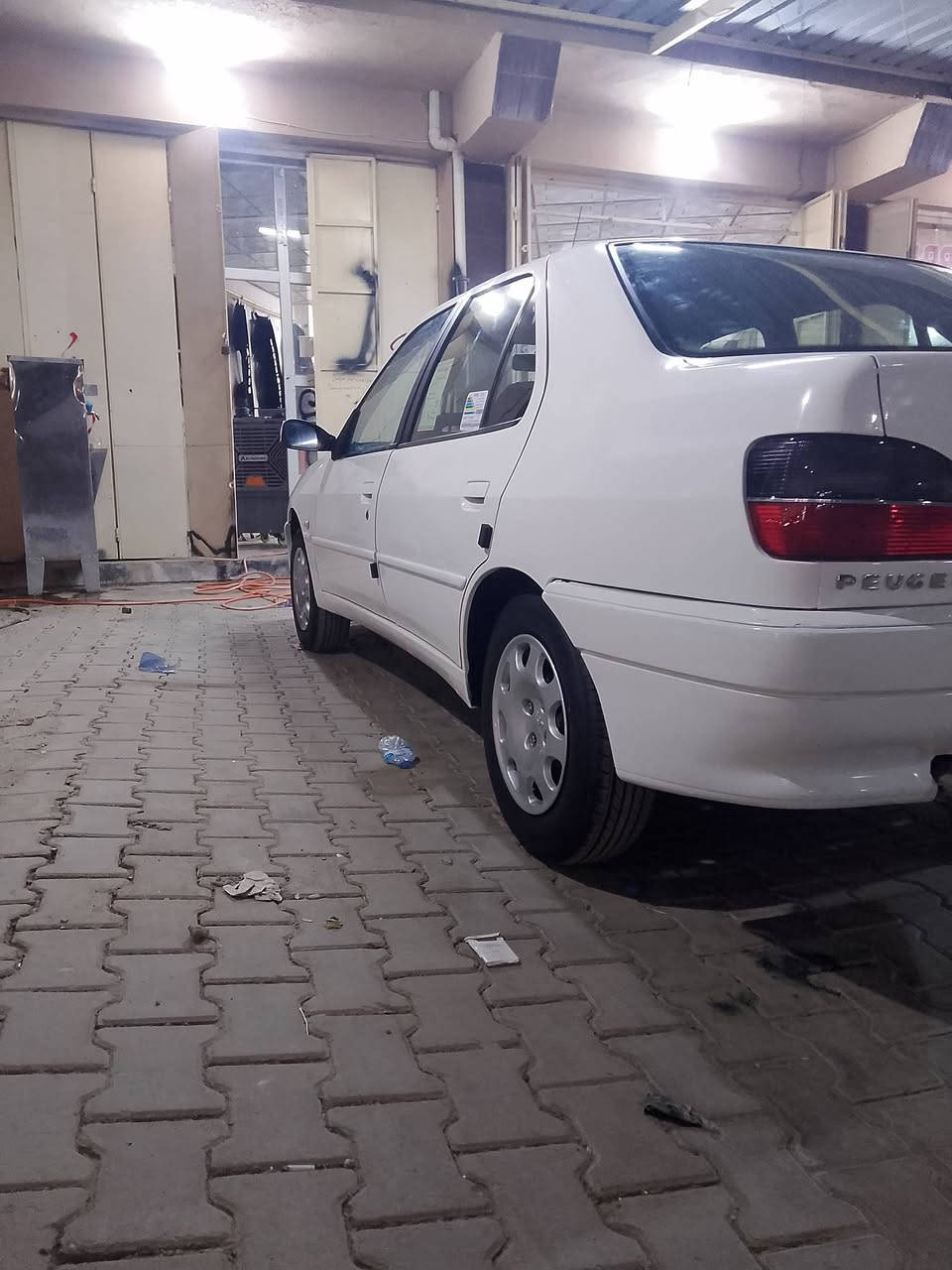 السلام عليكم بيجو 306 نواب ضباط شرط الوكاله من الشرعي سياره أربع تايرات جدد محرك وكير مال كصه شرط صدر امامي خلفي كلو جديد داخلها لك كلو عل البلاد كهربائيات كلها شغاله السيارة مابيها نقص برغي السيارة بيها فقط جاملغ امامي مبدل اصلي الباقي كلو مكفول السعر 35 وبيها مجال تفاصيل اكثر اتصل *********** الخاص مفتوح
