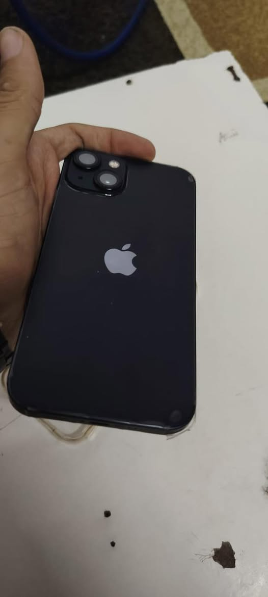 للبيع. آيفون13 عادي 
جهاز ما جديد بالكارتون 
بعد. نايلون الشركه بي 
بطارية 98 
جهاز ما مفتوح ولا واصل صيانه 
ذاكرة  128
السعر 425 وبي مجال 
عنوان موصل الأيمن. رجم حديد 
اتصال ***********
