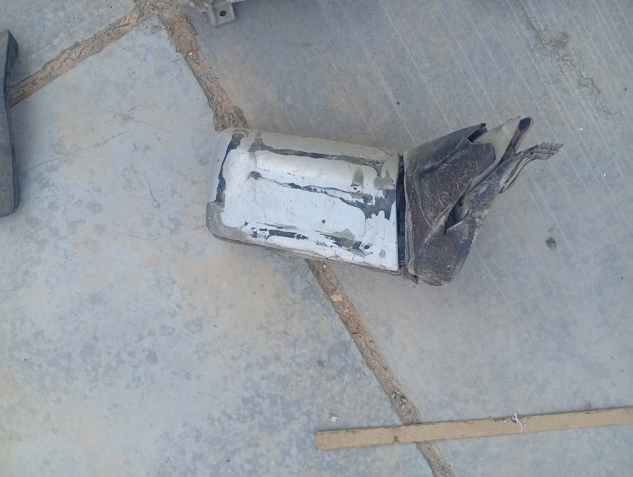 سلام عليكم بيبان دب نيليات عدد٣ وارد يابان ولشمباني عراقي نضيفات سعر البيبان كلهن ٢٥٠الف كل الاغراض الي منشوره للبيع *********** مكاني بغداد
