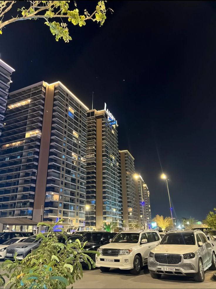 🔹 يتوفر عرض شقة للبيع في مجمع بوابة العراق السكني
▪ المساحة: 238 متر
▪ الطابق: 18
▪ مؤثثة بالكامل
▪ الأثاث جديد وغير مستعمل
شقة مناسبة للسكن العائلي وموقعها مميز داخل المجمع.
فرصة جيدة لمن يبحث عن شقة جاهز بدون تعب وتأثيث
.
🏢 شركة بوابة بغداد للتسويق العقاري
نخدمكم بكل مصداقية
أبو رضا للتسويق العقاري*********** واتساب
