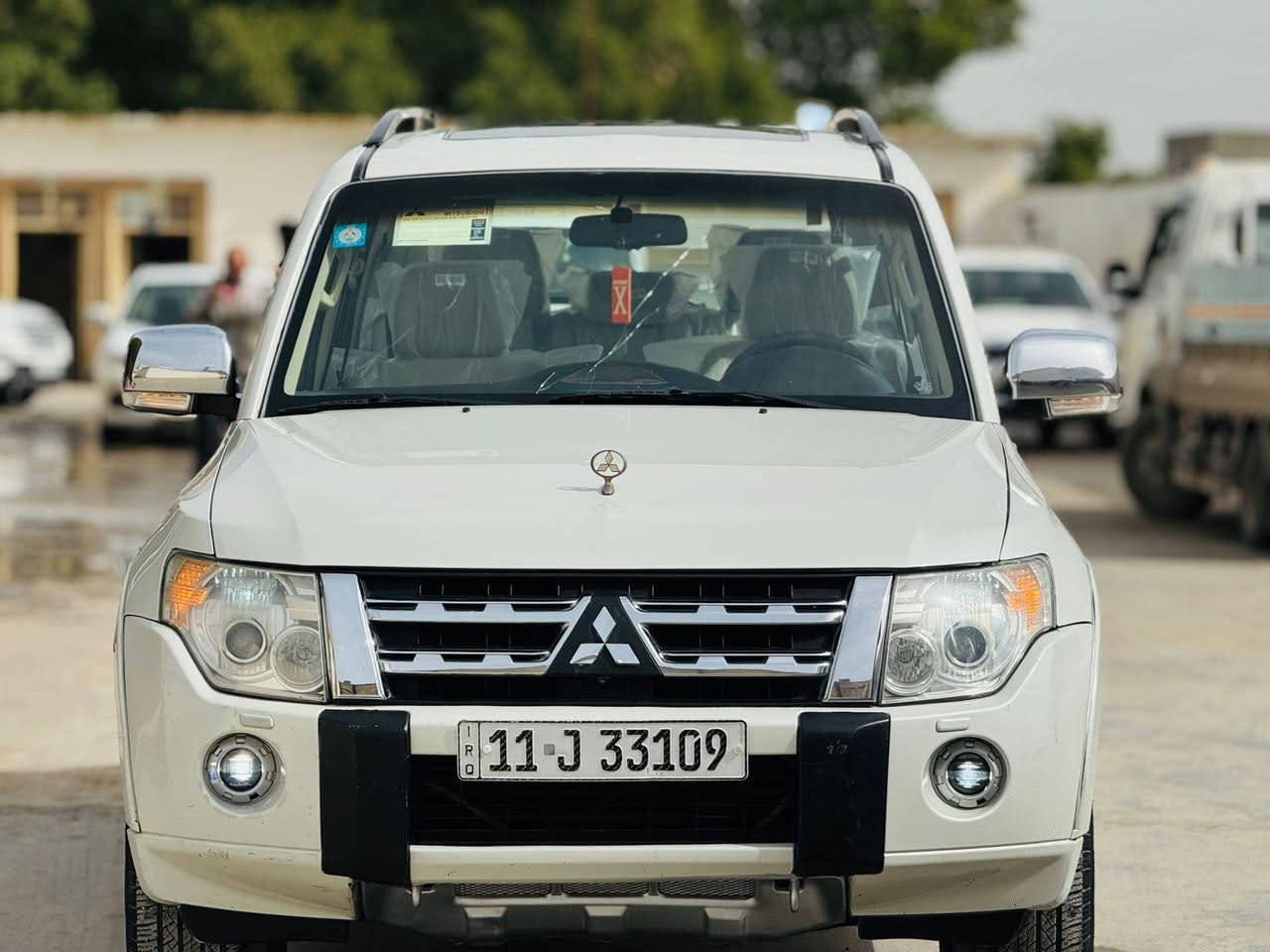 سلام عليكم للبيع باجيرو حبتور 2010 رقم بغداد انكليزي  تحويل مباشر قطعتين صبغ ولباقي اثر  فقط فول مواصفات أعلى فئة مواصفات فول واحد ع واحد  حجم المحرك 3500 السياره مكفوله   عله واضع الشركه معروفه خليجي السياره جديده مال جناي فورويل  كشنات جلد  كهربائي دتفئه تبريد  اشارة بل مري شفط تحكم ستيرن ثلاثا جها فتحه  تبريد ثلاث قطع حساسات خلفيه زاد ثلاجه تخم تاير كير مكينه حداديه خير من الله سياره جديده السعر 132 وبيها مجال بسيط ***********
مكان السياره بابل
