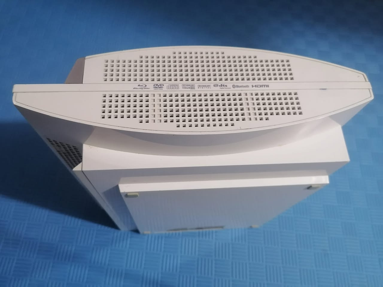 بلي ثري فات
النظافة شوفت عينك
الجهاز نظامة HEN (يعني الجهاز مكاتب تنزل و تلعب اي لعبة تريدها)

ذاكرة نص تيرا

ملحقاتة كاملة عدى واير الطاقة، جويستك واحد و توصيلة من جويستك بلي تو للثري

السعر 60 قفل قفل قفل

 (الجهاز مكاتب و نت يعني ما يحتاج تروح لمحل و تشتري اللعبة و لو تحصلهَ لو لا، الجهاز بي كل الألعاب)

مكاني نجف ،نهاية شارع الصب او حَولي مطار (يعني يم الجسر إلي يربط شارع الحَولي ويا شارع كربلاء)

رقمي *********** بي واتساب
