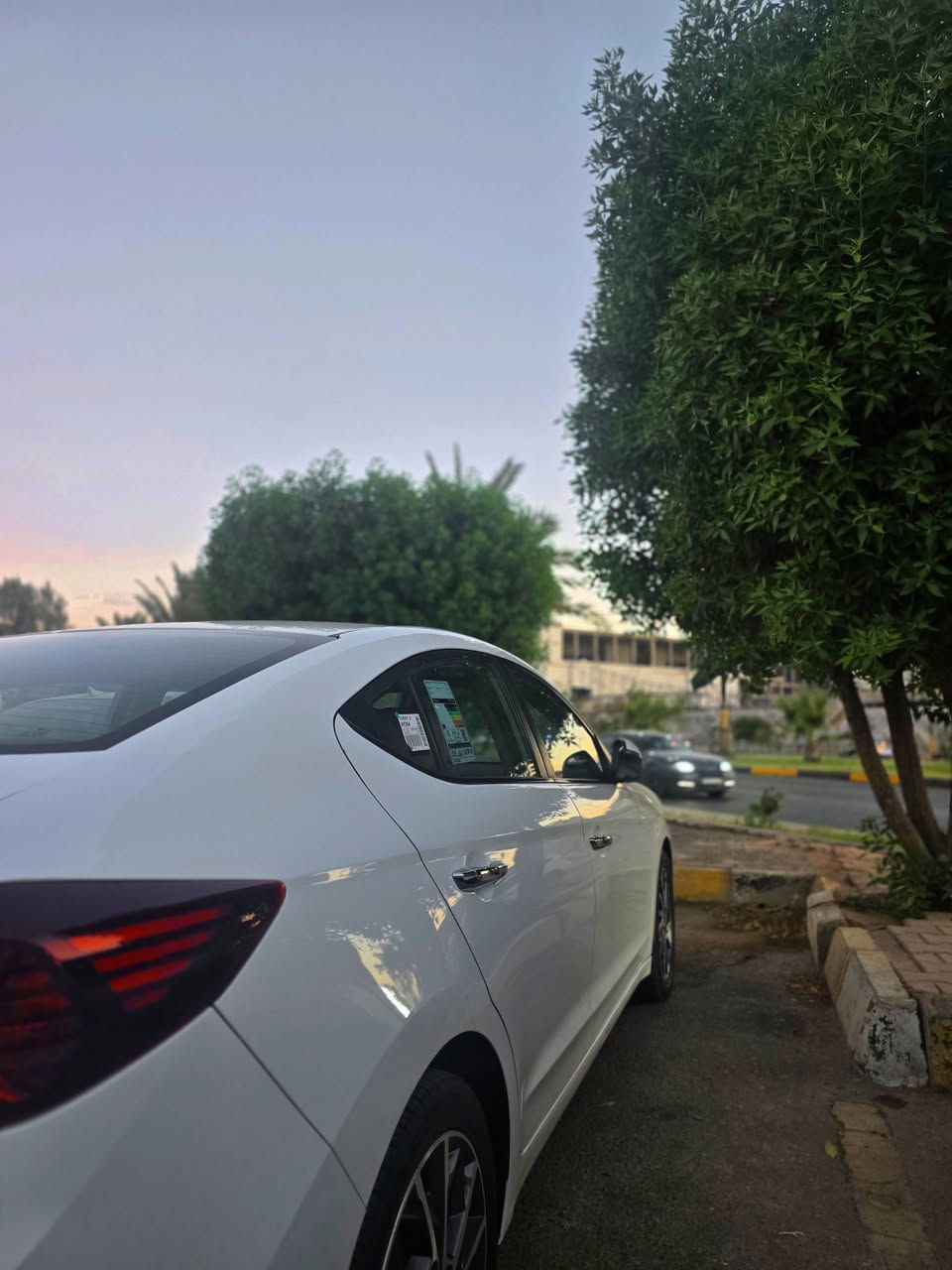 .
سلام عليكم اخوان 
النتراا لـ 2020.. خطوط هندسية تسبق عصرها."خليجيه مواصفات 1/1🔥
بصمه فتحه حساسات اماميه خلفيه داخله صااج 
 مكفوله من الصبغ  والتبديل والفتح بارد جداا زغير بلجاملغ .
مكـينه 2,0DOSHسرعة بلا حدود، وفخامة تسود."
  تبريد  جريش ❄️
رقم بغداد باسمي 
كــربلاء الحسينيه ***********
السعر 160 $اي استفسار اني خادم
