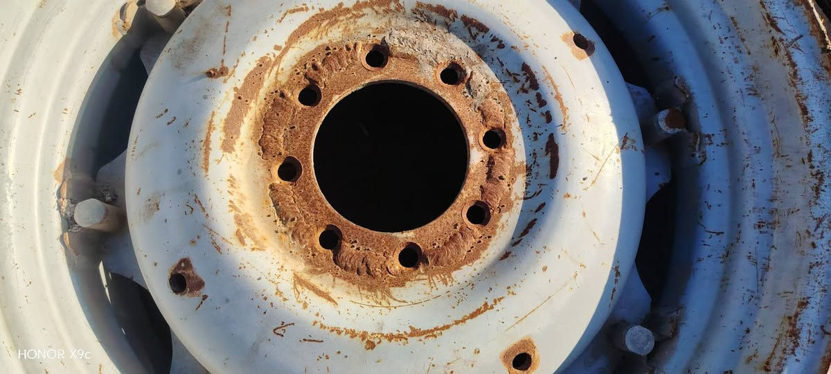 السلام عليكم ويل فوركسن حجم ٣٠ للبيع العنوان بغداد اليوسفيه ***********   ***********
