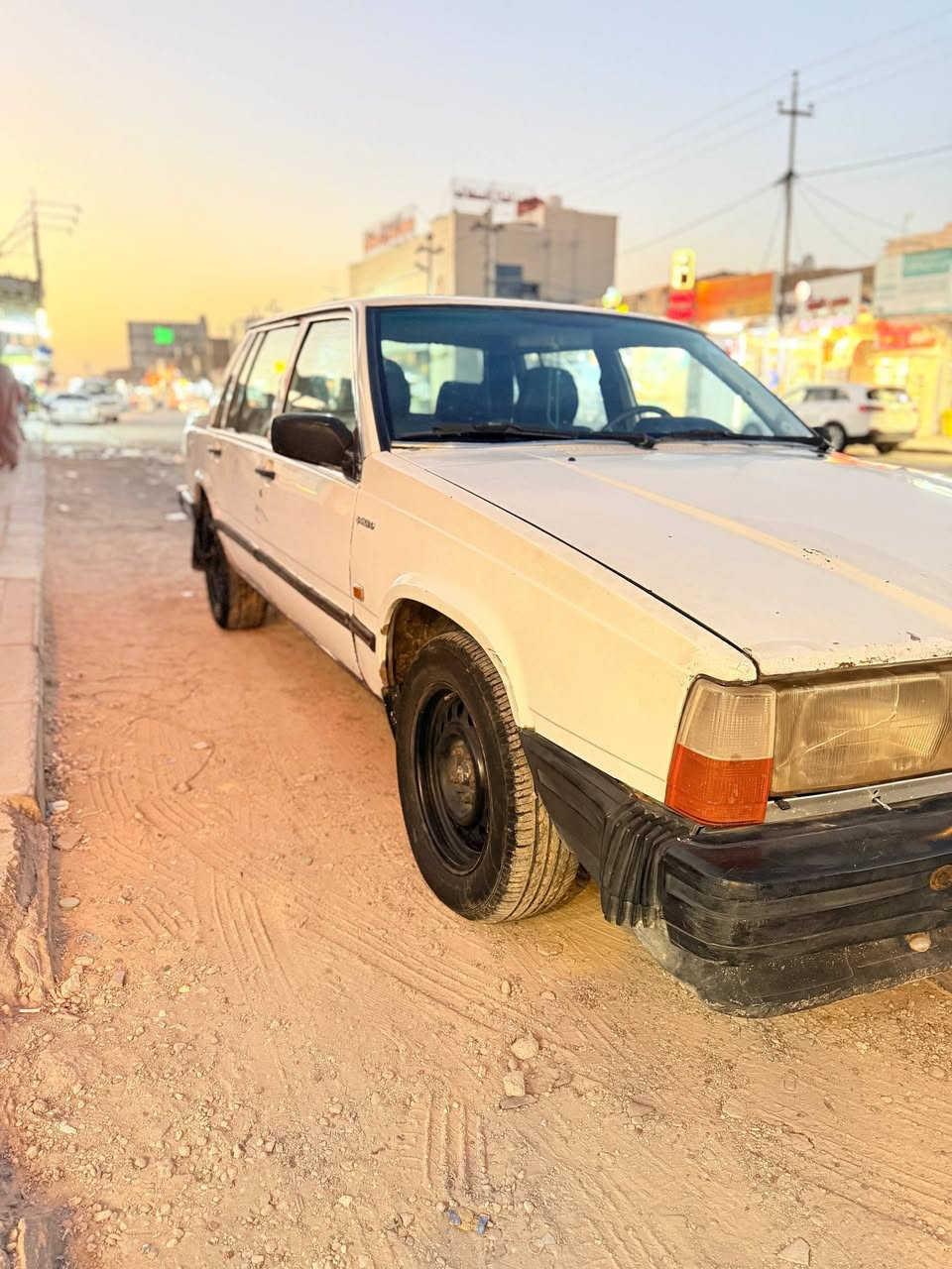 فالفو 740 موديل 1988 رقمه قادسيه بسمي مكينه وكير بلجيس صارلي ٤ اشهر من شادهن بخاخ سنويه لل2029 تنتهي السعر 32 العنوان نجف للأستفسار ***********
