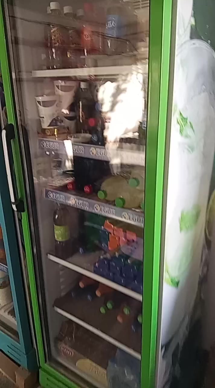 السلام عليكم برادات البيع اخو جديد الستفسار تصال على الرقم ***********
