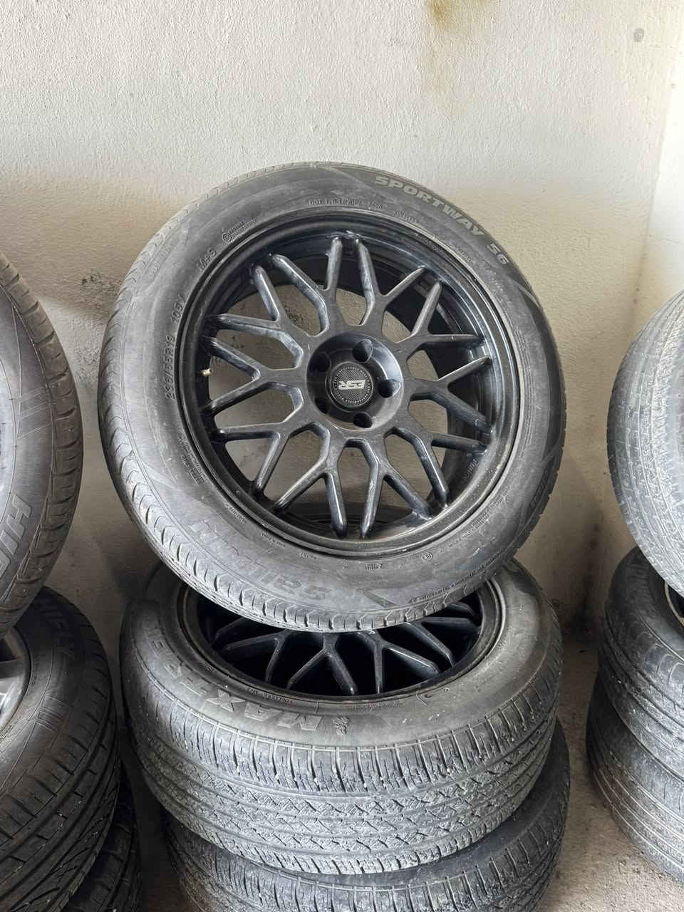 #مجمع_خانقين🚘
بيع كافة انواع الاطارات والبطاريات والويل كب
وجود محطة لتبديل الاطارات وصيانتها وتبديل الزيوت
العنوان / خانقين _ فلكة حي الشرطة _ مجاور كراج كلار

🔴الاستفسار
📞***********
📞***********
