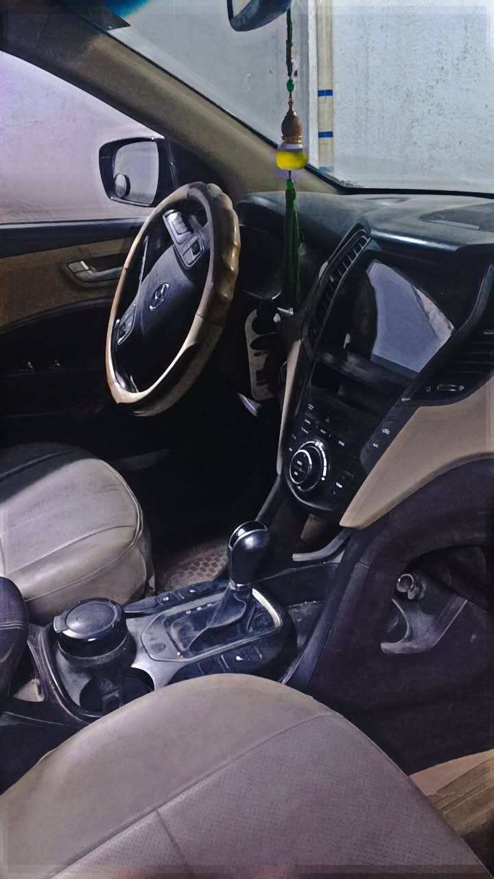 سنتافي 2018 للبيع 
محرك 2400
مانع انزلاق
بنوراما 
بصمه ابواب
جنطه كهرباء 
نقطه غمياء
حساسات خلفيه 
كامره 360 
شاشه اندرويد 
صور السونار بل منشور موجوده 
السعر 150 وبي مجال 
***********
