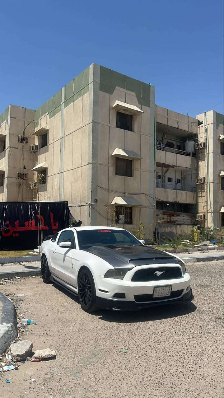 2013 v6 حادثه ٣ قطع فقط تبريد مكينه كير جاهزات البدي نضيف وعلئ ايدي سياره مكاني البصره سعر 80  *********** البصرة, العراق
