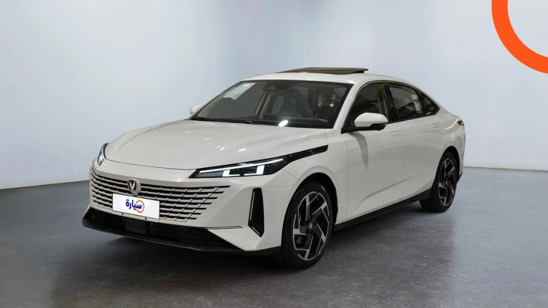 شانجان  إيدو بلس 2025 . سيارة بيها مواصفات هواي . محرك 1500 تيربو نظام امان مخيف .. تبريد ثلج  ومعروفة مواصفاتها ..  
ماشية 10  ألف قابل للزيادة .  زلخ مابيها  
السعر قسط ..  28 مليون الكلي  واصل 13  باقي 15 .. انت تسدد . 
رايدها ب12 مليون قفل .. أو مراوس بعالية  شانجان أيضاً . 
غير متواجد على الفيس 
الرقم . ***********
