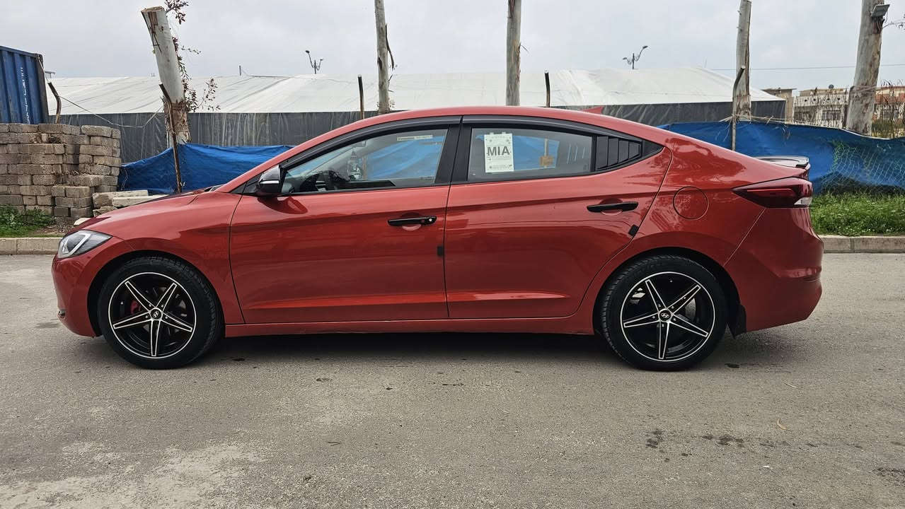 السلام عليكم
هوندا النترا للبيع او مراوس 
موديل. 2018.    السعر.   117
النترا محرك دوش حجم 20
محرك وكير شرط شرط
تبريد شغال شاشة وكامرة 
كشنات هيتر رادارات
رقم وسنوية جديد شرط التحويل 
صبغ فقط بوند بدون دواخل شرط
سيارة جاهزة جاهزة للاستفسار 
***********
***********. موصل المحاربين
