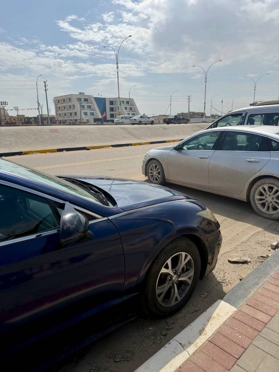 سوناتا 2023 مثنى معوقين باقي سنتين وتصير حره مكان السماوة تبديل قطعه وحده باب بدون عابر السعر 145 جاهزه بدون اي نقص ***********
