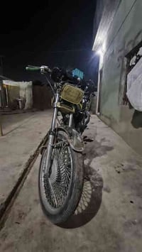 دراجة موديل 17 نضيف مابي اوراق كهربائيات شغالة  السعر 225 وبي مجال  لل...
