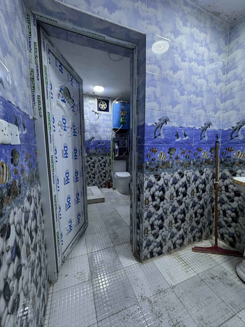 شقه للأيجار طابق ثاني في القبله حي المهندسين قرب ساحة الرمل على شارع15 تحتوي على غرفتين صاله مطبخ وصحيات سعر للأيجار450ألف للتواصل على رقم***********
