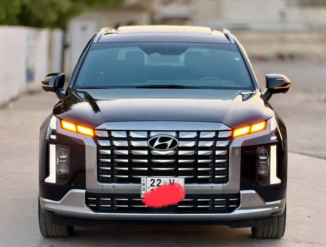 ‏Hyundai palisade  2023 calligraphy
هونداي بلسايد كلگرافي 
الموديل : 2023
الون : زيتوني مميز 
العداد : 57  الف
بدون حادث كلين تايتل

المواصفات :-
1-شاشة عرض داتشو 
2-المحرك   v6    3.8 
3-بصمة تشغيل + بصمة ابواب 
4-اصطفاف ذاتي(تقديم + ترجيع عن طريق الريمونت)  
5-فتحة سقف +بانوراما
6-سماعات هارمن كاردن عدد 16
 7-رادار امامي  + خلفي 
8-حساسات امامي + خلفي 
9-كامرات عدد 6  360 درجة 
10-كشنات امامي خزن ميموري 
11-كشنات كهربائي تدفئة وتبريد🥶
12-انارة داخليه (محيطيه) + انارة دشبول 
13-بردات جانبية
14-تبريد مركزي امامي + خلفي منفصل التحكم
15-تحكم ستيرن + شفتات
16-تدفئة ستيرن 
17-مرايا هيتر + تعتيم 
18-صندوق كهربائي شفط + اربع وضعيات فتح صندوق
19-وضعيات قيادة  (5)
20-ويل كب حجم  20 
21-اوتو هولد + نقطة عمياء 
22-سايد بريك بصمة + مثبت سرعة
23-شحن وايرلس 
24-إشارات بالمرايا  + إشارات جانبيه
25-اوتو هولد 
26-تحديد مسار
27-شاشة ديجتال كبيرة
28-تشغيل عن بعد .
29-تدليك كشن . مساج 
30-دفع رباعي 
31-نظام مانع انزلاق 
32-نظام نزول منحدرات
وبعد بيها هوووواي مواصفات معروف الكلگرافي الVIP فول 1/1
السياره رقم أربيل انكليزي + بيها باج تضليل أربيل  
للستفسار اكثر يرجا الاتصال بلرقم    *********** 
 واتساب / اتصال
