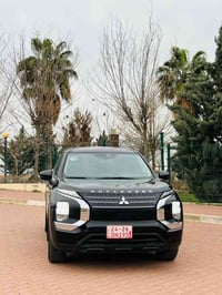 اوتلاندەر • ٢٠٢٤ • ٧ نافر