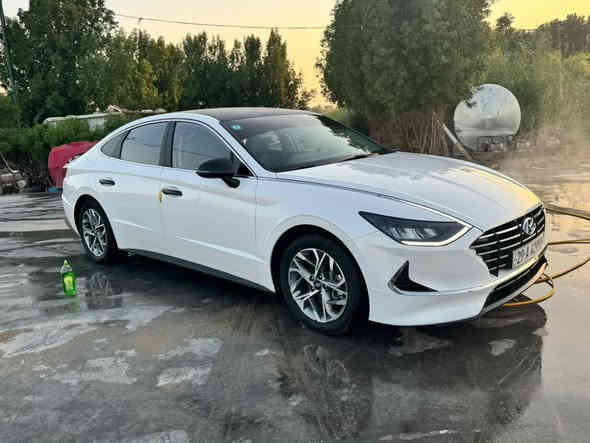 سوناتا 2022 ماشيه42 الف قطعتين صبغ وارد كوري غاز بلادي ،مكانها الكوت/***********/سعر 185
