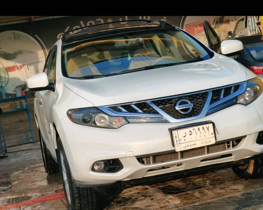 نيسان مورانو 2012 كير محرك تبريد شرط 
تخم تاير جديد السياره بيها شخوط بالباب الامامي جهة السكن  مكان السيارة كركوك 
*********** كركوك, العراق
