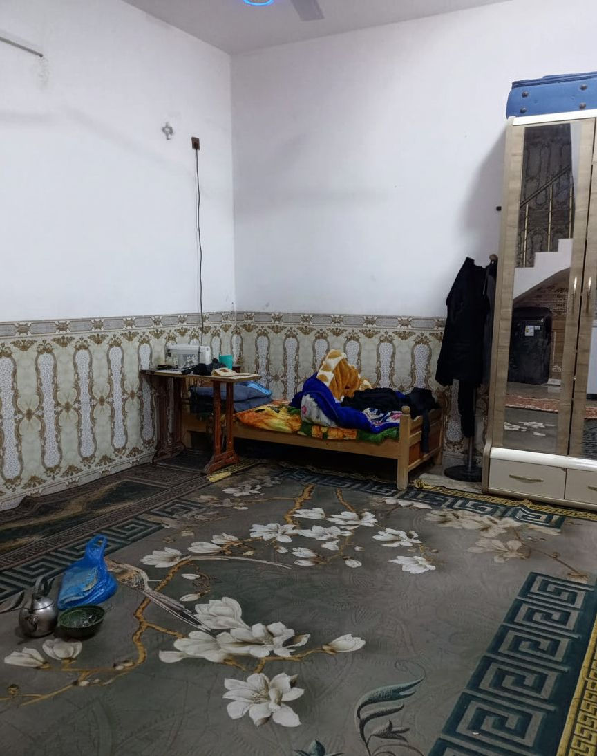 بيت زراعي للبيع 
بناء حديث المساحه 140 في ناحيه زديناويه شارع ابو مهدي المهندس يحتوي البيت على غرفه واستقبال وصاله ومطبخ وصيحات داخليه و خارجيه  بناء طابوگ وعگاده صب السعر 80وبي مجال غير متواجد على النت الاستفسار على الرقم ***********
