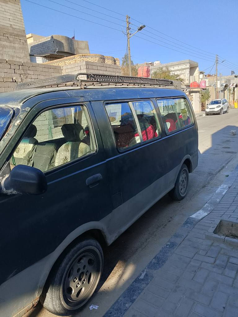 السلام عليكم سيارة بريجو موديل 96 سياره كاملة مكينه كير خير من الله حداديه سياره جاهز دومشه جديده تاخذه بس تشتغل بيها سعره 25 وبيها مجال لأكن ماعندي تواصل ويا راعيه رقمها ألماني موجوده مستمسكات السياره 
رقم الهاتف *********** البصرة, العراق
