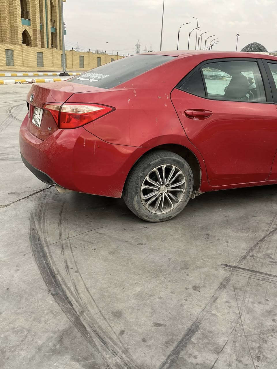 سلام عليكم 
كورلا 2019 Le 
سعرها 145 ورقه وبيها مجال 
سياره گير ومحرك خير من الله 
تبريد بيانو ثلج + تدفئة 
دعامية se 
نقطة عمياء 
حدادية خير من الله جديده صدر امامي خلفي 
ضربتها جاملغ وبنيد بامريكا الحادث سطحي الايرباك مال الستيرن فقط الجاملغ نفسه معمر البنيد اني بدلته لغرض الجماليه 
وعندي هنا انطخ الباب مال السايق ع البارد 
وصبغته لغرض الجماليه 
السنوية مالتها تنتهي لـ2030 
مكان السيارة واسط - الهوره 
الي حاب يستفسر يتصل ع الرقم 
***********
