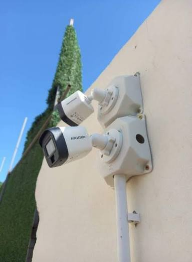 ‏💎تنصيب وصيانة كافة انواع كامرات المراقبة(بجميع انواعها ) 
‏💎تنصيب وصيانة كامرات التصوير (بجميع انواعها)
‏💎تنصيب وصيانة منضومة الاشارة بلكامل (الصحن والستلايت) بأشارة وجودة ممتازة
‏💎تنصيب وصيانة شاشات التلفاز الحديثة بجميع انواعها (سوفت وير او فتح البرامج بلكامل ) 
‏💎تنصيب وصيانة كافة انواع اجهزة الكمبيوتر . والهواتف الذكية بجميع انواعها (برمجة _سوفت وير _هارد وير) 
‏💎ايضا متوفر كافة الاجهزة من كامرات (المراقبة والتصوير) ومنضومة الاشارة (صحن . ستلايت او سلك الاشارة ) والهواتف الذكية والكمبيوترات بجميع انواعها وكافة اكسسواراتها من (شواحن . وكفرات وسماعات بجميع انواعها . وكافة الملحقات بأسعار مناسبة.
‏💎كل مايخص اعمال البناء والمقاولات من رسم الخرائط او البناء بلكامل
‏💎تأسيس او اعمال الصيانة الكهرباء وكل مايخص منضومة الكهرباء
‏💎تأسيس او الاعمال الصحية بلكامل 
‏💎تأسيس منضومة الطاقة الشمسية بكافة انواعها 
‏للأستفسار أكثر الاتصال عل الرقم او الواتساب 
‏***********
‏
