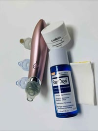 بشرة دهنية • جهاز شفط الرؤوس • تونر بانوكسيل