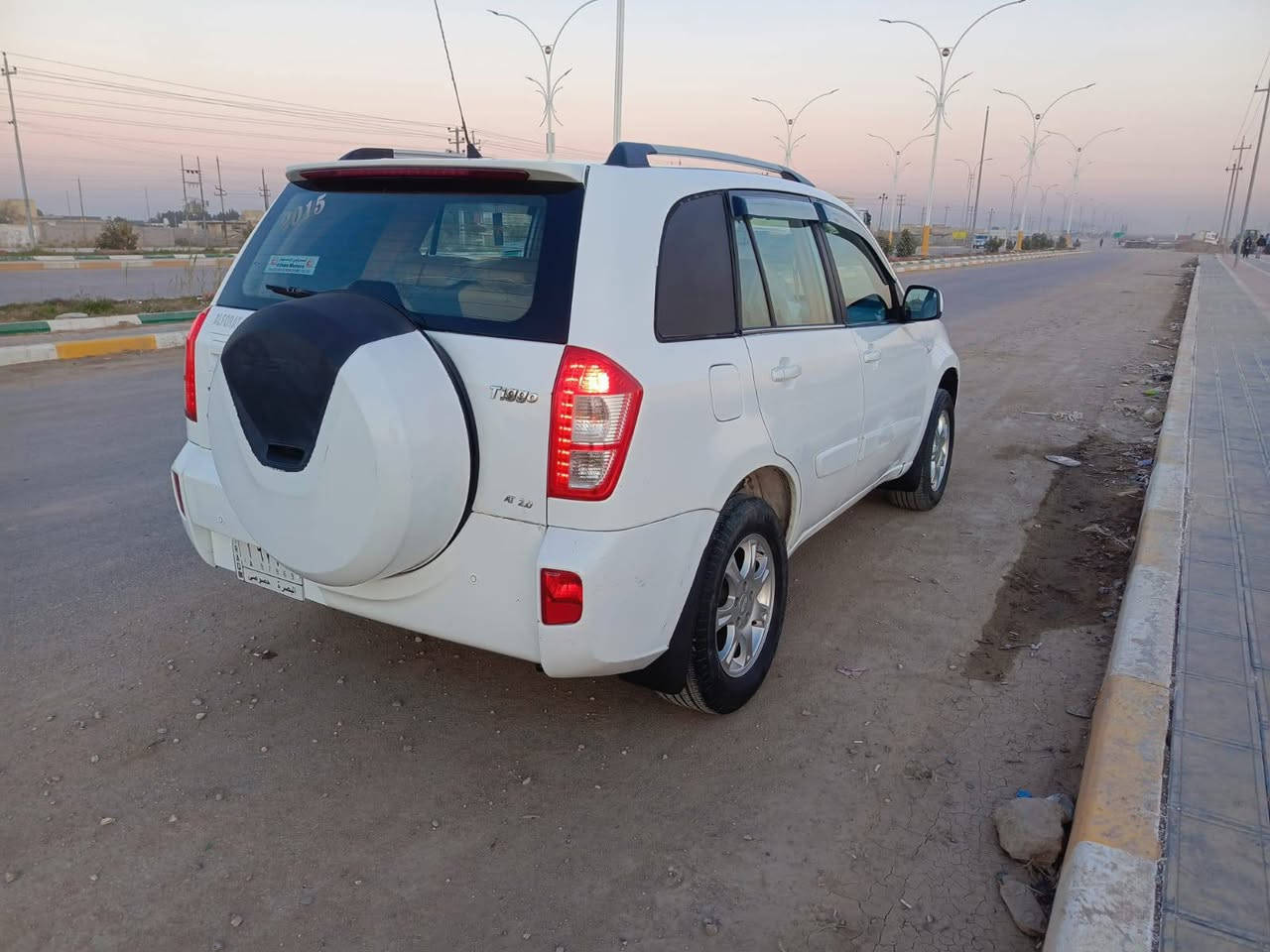 اسلام عليكم تيكو موديل 15 كفاله عامه ماشيه 100 من ضربه وتبديل مكينه وكير حداديه تخم تاير  كهربايات شغاله شاشه سنتر لوك تتفه بلكشنات سياره جاهزه العنوان ذي قار الشطره السعر 70بيه مجال ***********
