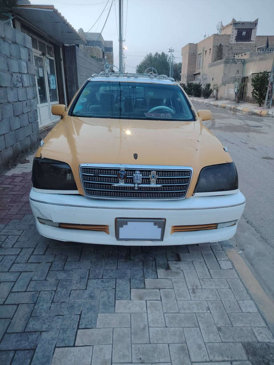 سلام عليكم ملكه صفره رقم احمر اصولي صلاح الدين كصه قماره راعيها يسويلك وكاله عامه كبل تروح تمشي بل معامله مكينه ديفور الجبير هيا ولكير شادهن قبل شهرين من عقيل حداديه الخلفيه جديده الماميه زينه بيها بس المشط عوزه تجفيت بس زين مو ثكيل  تخم تاير جديد تخم ويل جديد راديتر ماء جديد منضومه مال تبريد جديده كامه ذاك الموسم شاده بس شغلته هسا مابي بروده باتري جديد طاحونه جديده هيا مصفره غرمات عليه شي قليل خطها كربلاء بغداد بيها حته باج مال عارضه مكان السياره كربلاء اطوريج اي استفسار اتصل علرقم *********** او*********** او خاص او الاسيه بي واتساب  ملاحضه بس بيع بدون قصط
