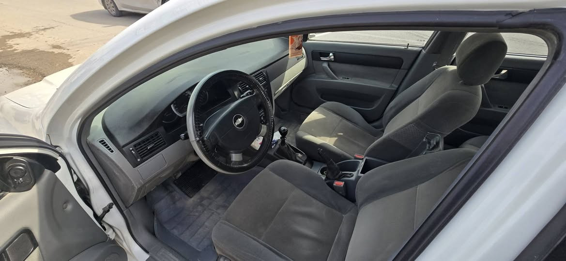 اوبترا للبيع موديل 2011
ثلاث قطع صبغ  السعر 64 وبيها مجال 
***********
