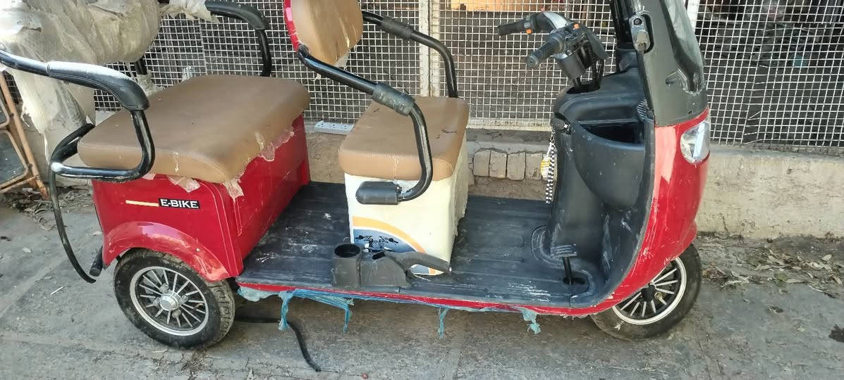 سلام عليكم تكتك شحن ٣ سرع وبيهه بك ترجع بطاريات جدد ونظيفه كلش عمارة, ميسان


**إذا كنت صاحب هذا الإعلان وتريد حذفه لأي سبب، رجاءا أرسل رسالة إلى الدعم الفني**