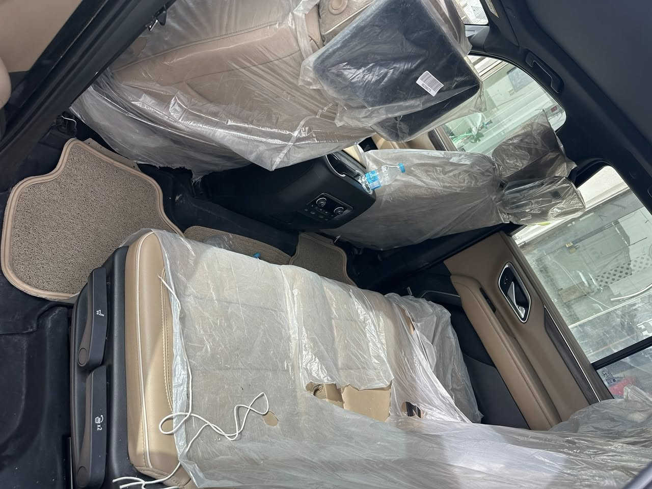 تاهو بريمير موديل 2021فول مواصفات  سياره مكفوله عامه لتسيلني من إيدك لسونار  مكان السياره بغداد سبع البور 520وبيههه مجال *********** مكلف بلنشر السياره ماشيه 54الف
