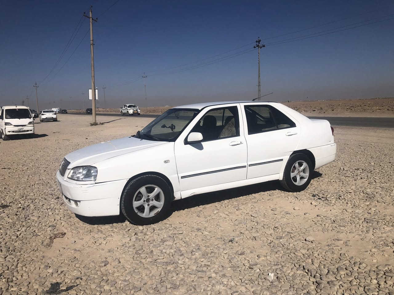 كوين شيري 2013
رقم نينوئ الماني 
مامحور بيها شي وضع بلادي
سياره  بيها طخه من الخلف 
وبيها بارد براس البونيد 
طخم تواير جديد 
باتري جديد
دبلات جدد
تحويل فقط 
كابون ورقي 
السعر 34قفل
عنواني الموصل ربيعه عوينات :.ملاحظه (عالموصل ماجي تريدها تعال شوفها)
رقم الهاتف ***********
***********
