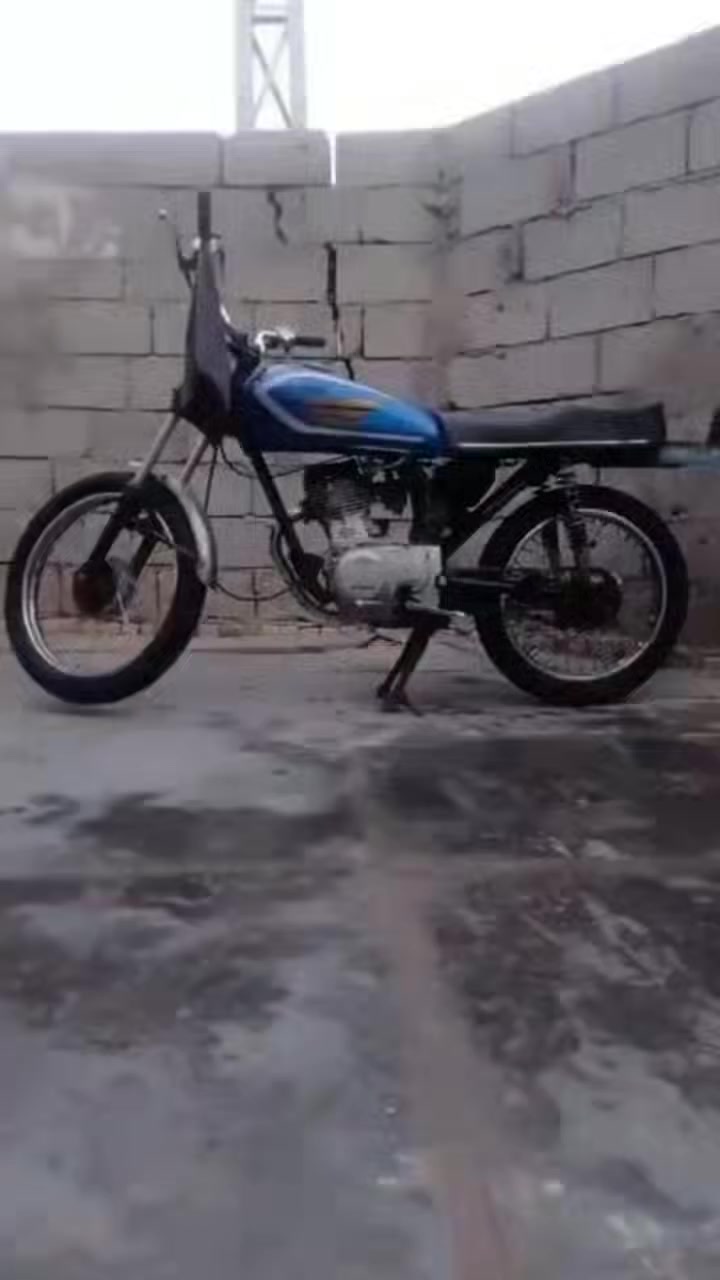 السلام عليكم  دراجه للبيع احلى من الصوره 
السعر 275 وبيها مجال بسيط
كلك كلك كلك
مكينه تايگر 22 حلوه ونضيفه  شاصي ارشا  

ما ناقصها شي الدراجه خير من الله

مكان الدراجه دوانيه قضاء الشافعيه  الموشراي لا يتعبني ويواعد چذب   

رقمي للتواصل  (***********) بيه واتساب
