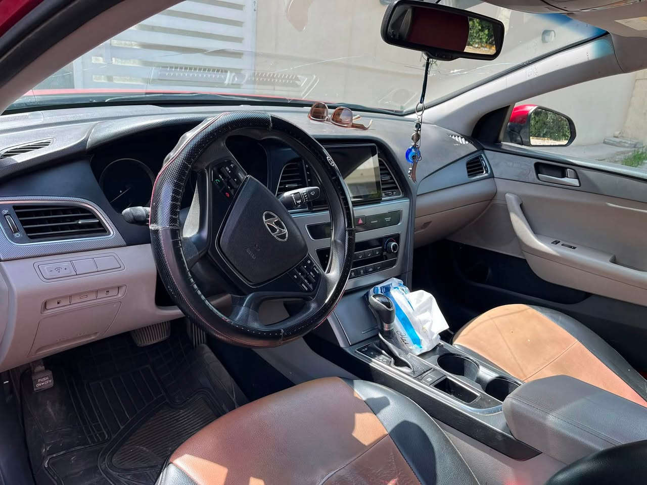 سوناتا امريكي ٢٠١٥
شاشة اندرويد
كاميرا خلفية
ABS
محرك 2400GDI
الحادثة مالتها بنيد ومبدل والصور موجودة بالمنشور
ماشية ١١٥ ميل
محرك وكير مكفولات 
بدون بارد 
مكاني بغداد الكرخ
السعر ١١٣ وبيه مجال
للتواصل ***********
