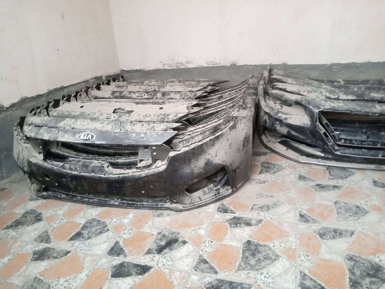 دعميات امامي  كيا كادنزا 2017/2020 
***********
